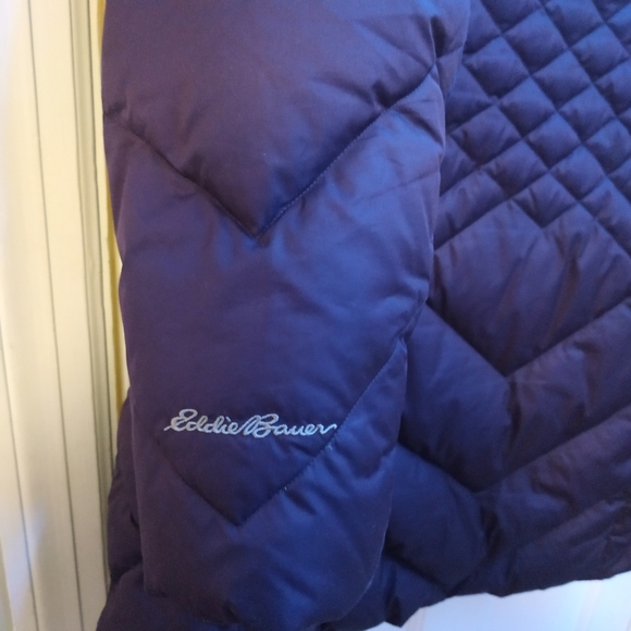 Down Jacket - Picture 4 of 5